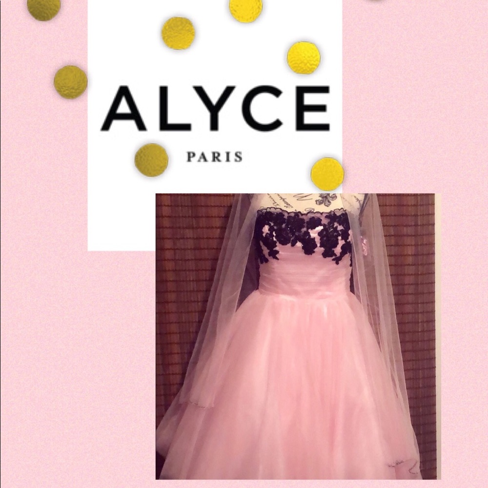 ⚜️ATELIER ALYCE SATIN ROUGE COLLECTION FORMAL GOWN